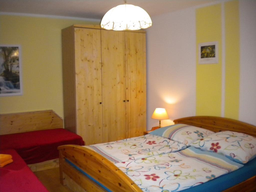 Ferienwohnung Anna Zechner Flattach Szoba fotó